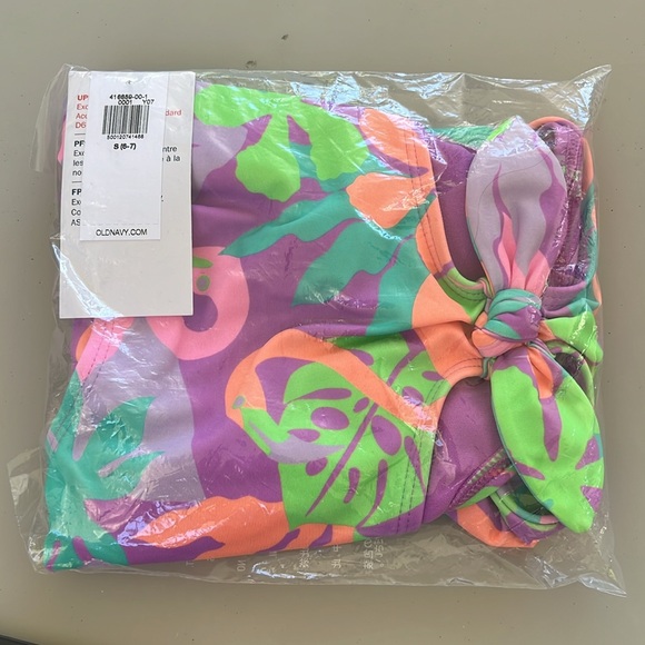 NWT girls S(6–7) Old Navy tieknot 1 piece swimsuit, multicolor, never opened bag - Picture 6 of 7